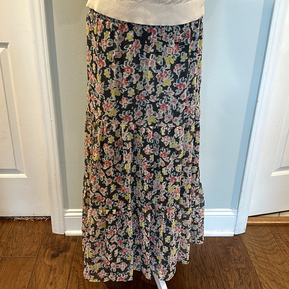 Ann Taylor Loft Skirt - Picture 4 of 5
